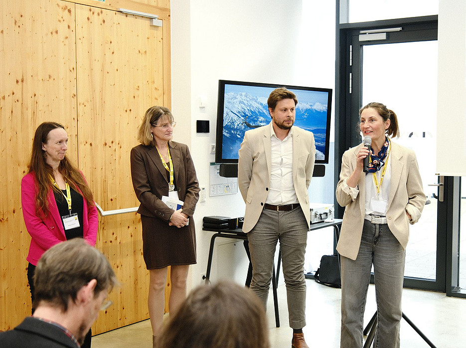 WSs Kommunikation und Eigensteuerung ©Tomaš Klimann