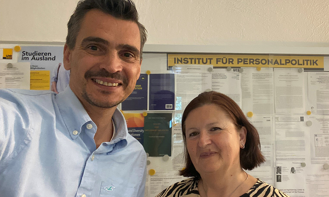 Bild zeigt Dr. Christian Hirt und Zijada Rahimic