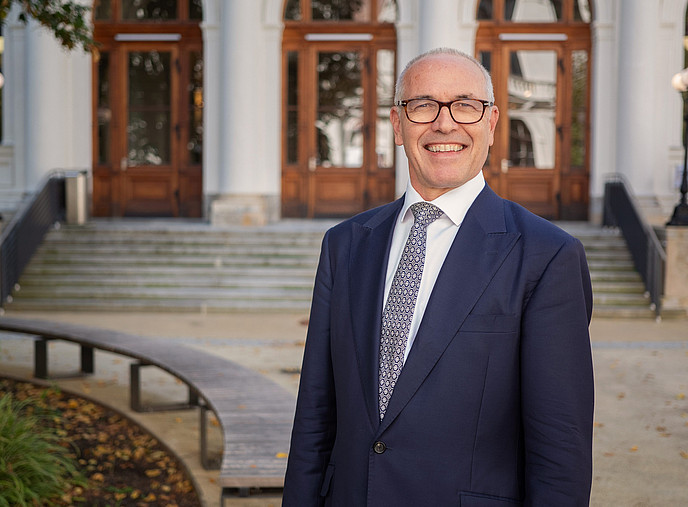 Persönlichkeiten - Institut für Zivilverfahrensrecht und Insolvenzrecht