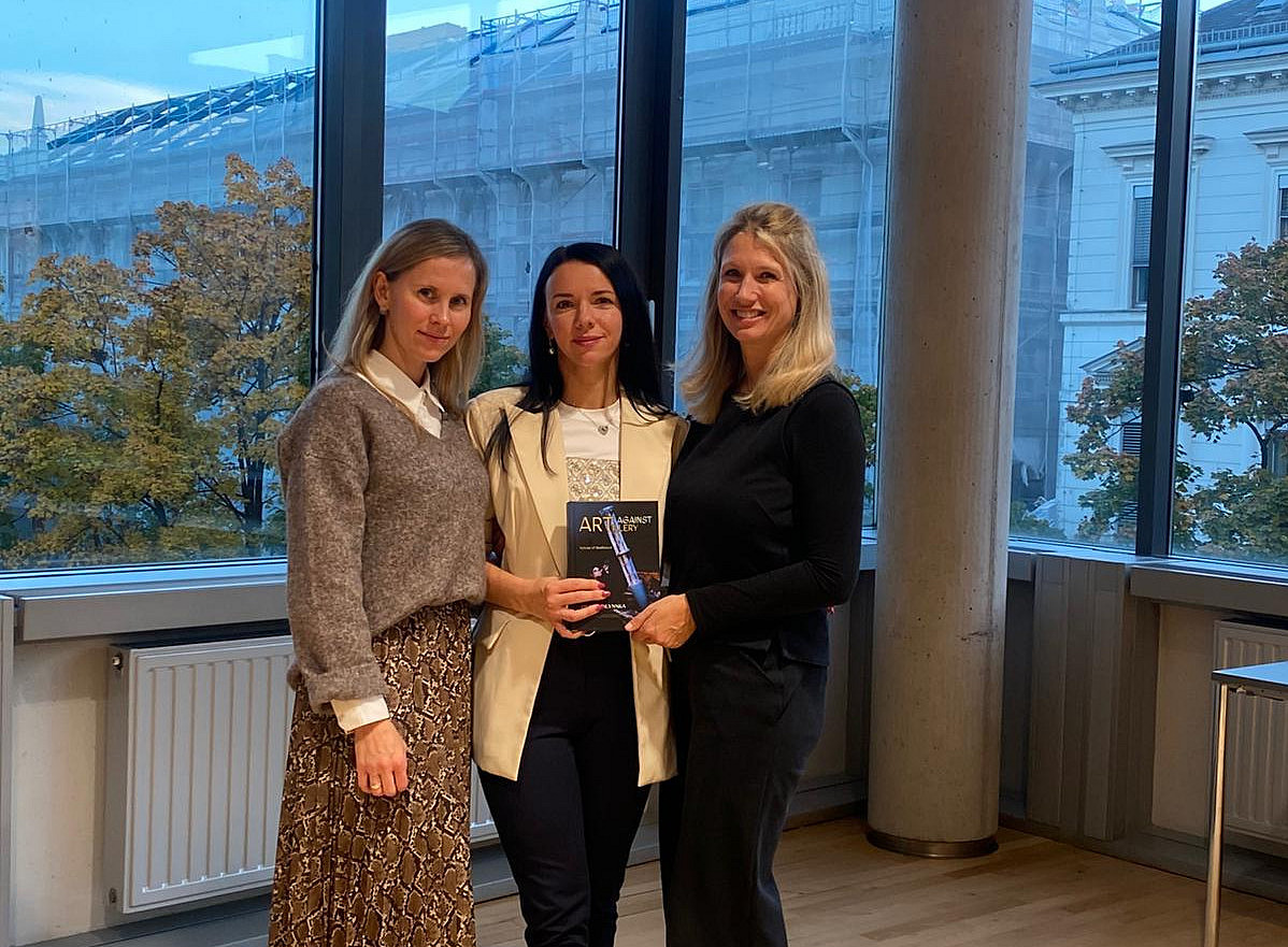 Project member Svitlana Andreichenko, Olha Volynska and project leader Lisa Heschl ©Foto: Clara Zausinger