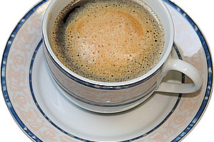 Studien zeigen: Kaffee ist gesund! Aber Vorsicht: Die Milch macht seine positiven Effekte zunichte. Bild:Ben Dobrunz/<a href="http://www.pixelio.de">pixelio.de</a>.