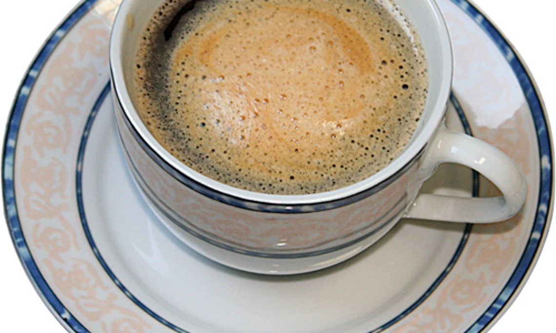 Studien zeigen: Kaffee ist gesund! Aber Vorsicht: Die Milch macht seine positiven Effekte zunichte. Bild:Ben Dobrunz/<a href="http://www.pixelio.de">pixelio.de</a>.