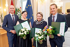 Presentation of the 2025 Research Awards of the Province of Styria: Willibald Ehrenhöfer, Maria Eichlseder, Katalin Barta Weissert, Christian Neuhuber (from left)
