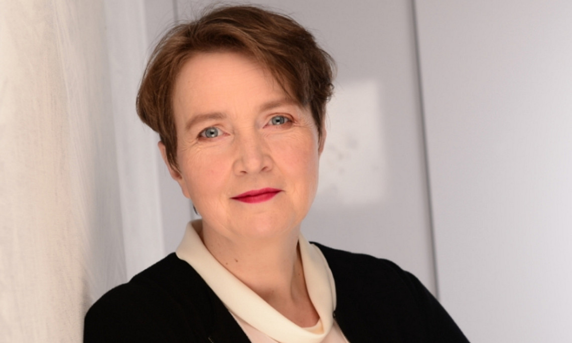 Oberkörperbild von Frau Prof. Schertler