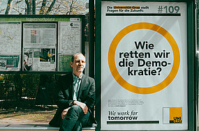 Florian Bieber beschäftigt sich mit der Frage: Wie retten wir die Demokratie? Fotos: Uni Graz/Tzivanopoulos ©Uni Graz/Tzivanopoulos