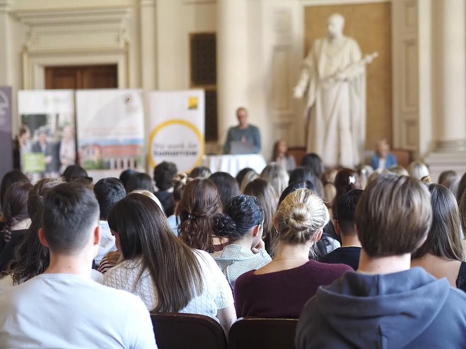 OrientierungsLV 2026_Studierende Aula Graz 