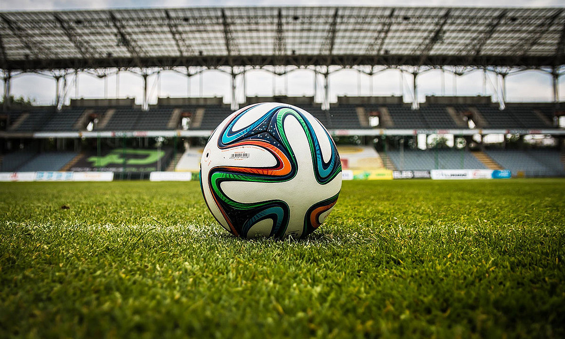 Wie wird in Zukunft beim Fußball entschieden? Beim Wissensdurst am 10. Dezember geht es um den Videobeweis im Sport. Foto: Pexels.com