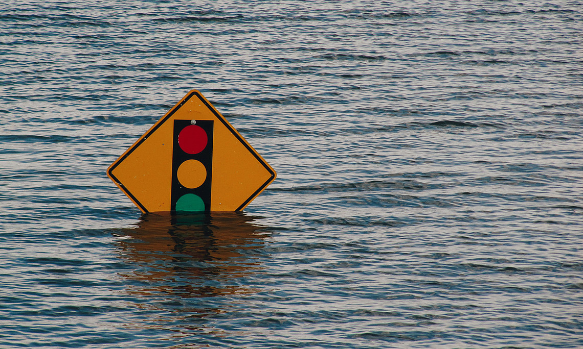 Hochwasser ist nur eine Konsequenz der Klimawandelfolgen. Foto: Kelly Sikema/unsplash.com