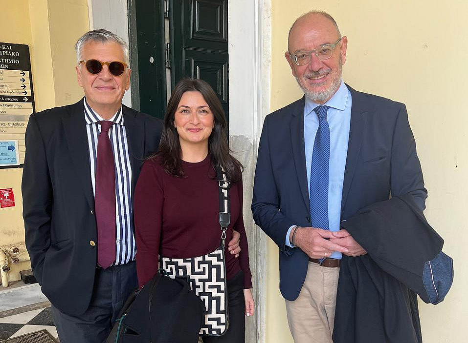 Prof. Stamoulis mit Ehepaar Argárate 