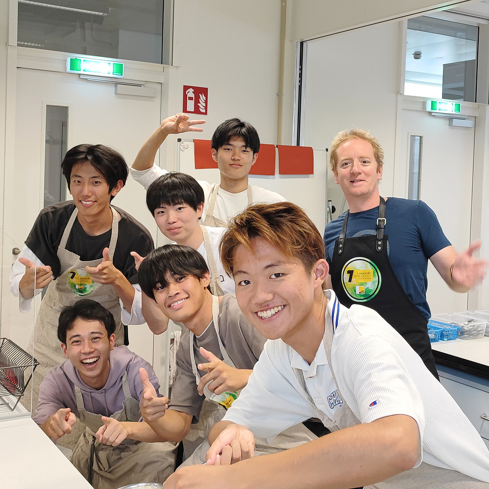 Eine Partneruni aus Japan zu Besuch im Geschmackslabor Graz 