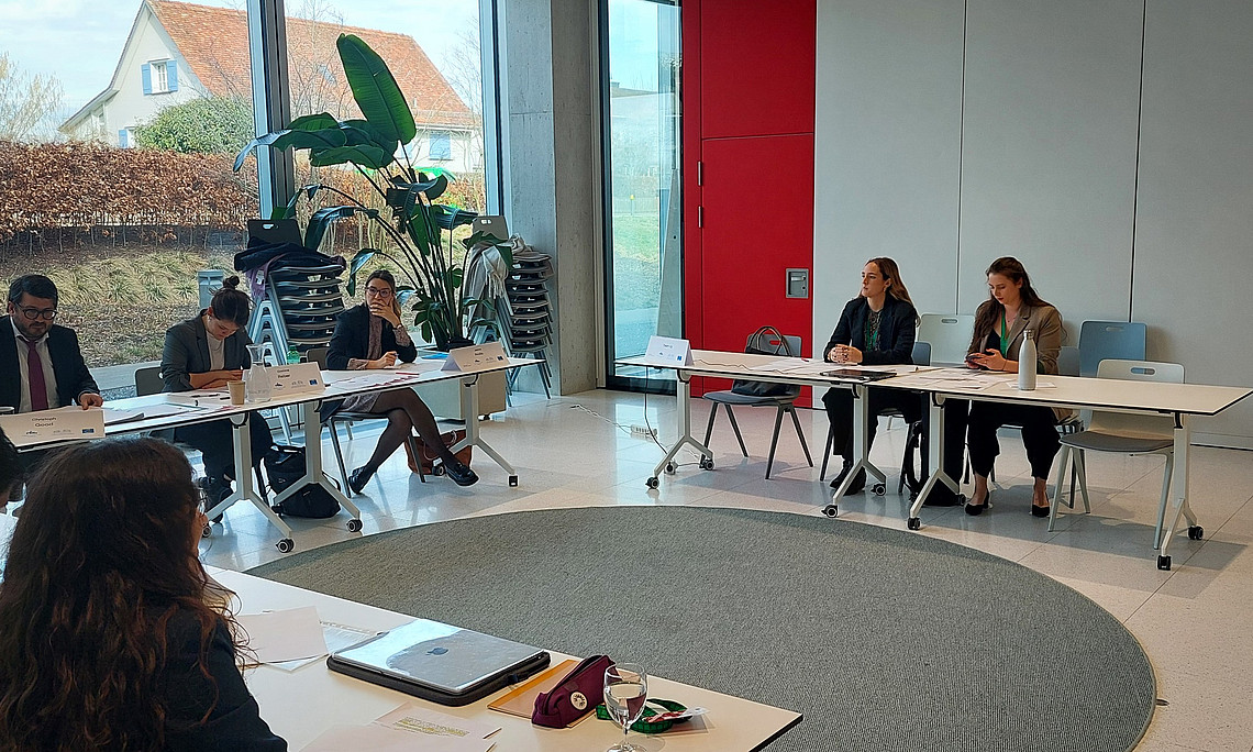 REWI Uni Graz, Moot Court, Alexandra Sameño Daurel and Sophia Urban (left to right) pleading in St. Gallen, (c) Uni Graz/Fischer-Lessiak