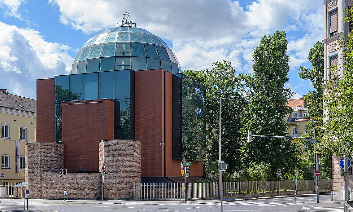 die Grazer Synagoge von außen