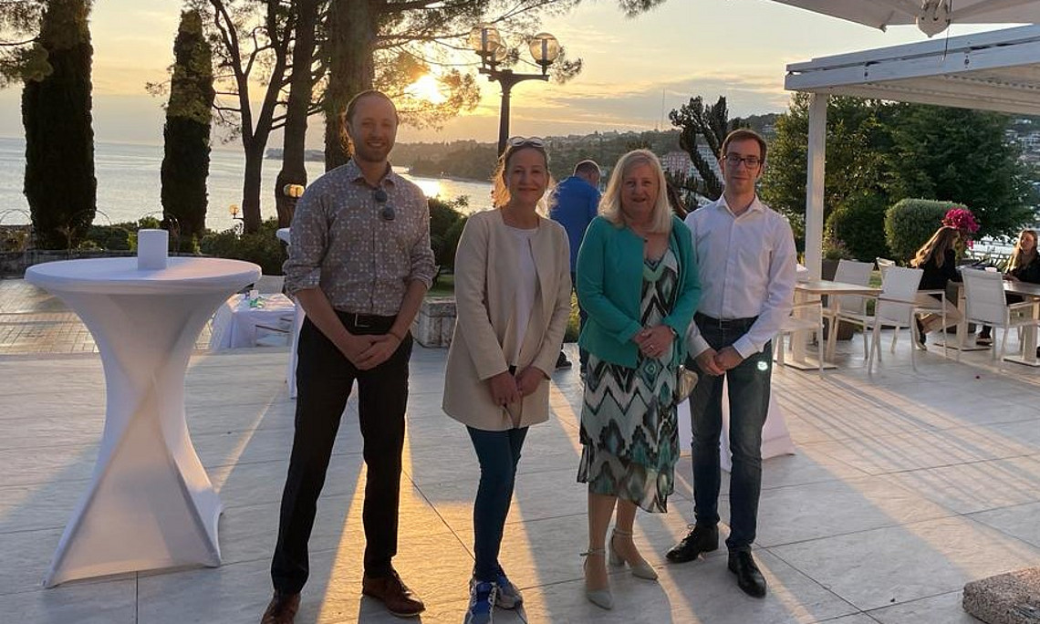 Von links: Univ.-Ass. Mag. Wolfgang Braza, Univ.-Prof. Dr. Bettina Nunner-Krautgasser, Univ.-Prof. Dr. h. c. Dr. Vesna Rijavec, Univ.-Ass. Mag. Stefan Königshofer (Foto: Uni Graz)