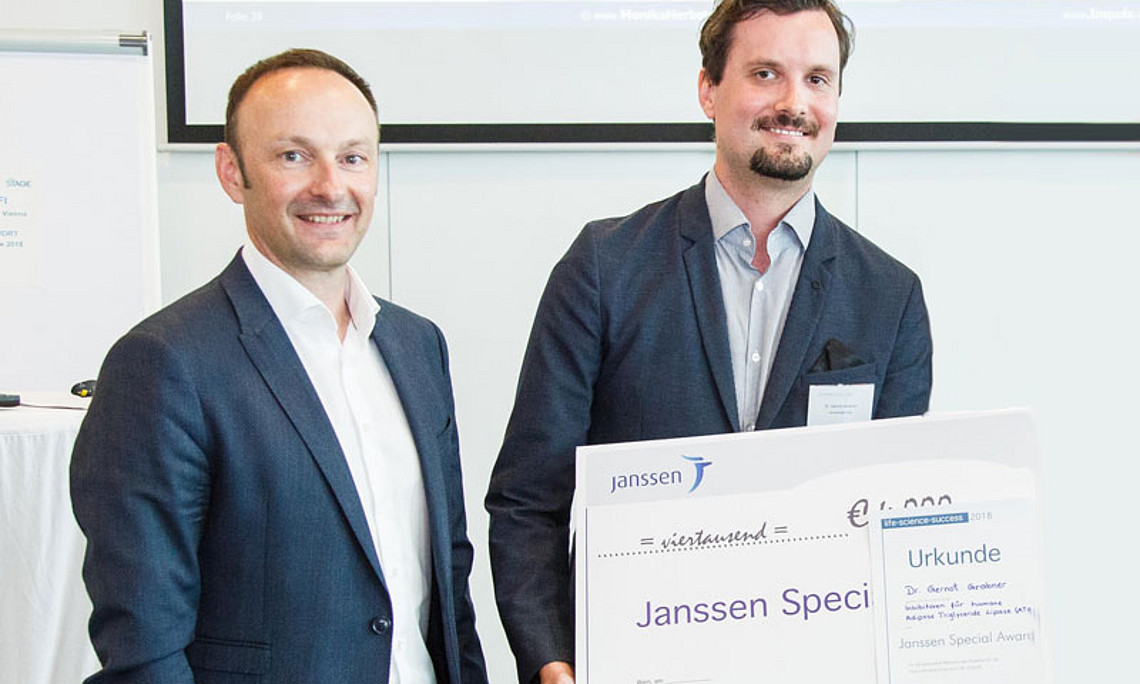 Wolfgang Tüchler, Geschäftsführer Janssen Österreich, mit dem Preisträger des Janssen Special Awards 2018 Gernot Grabner. Foto: Arman Rastegar 