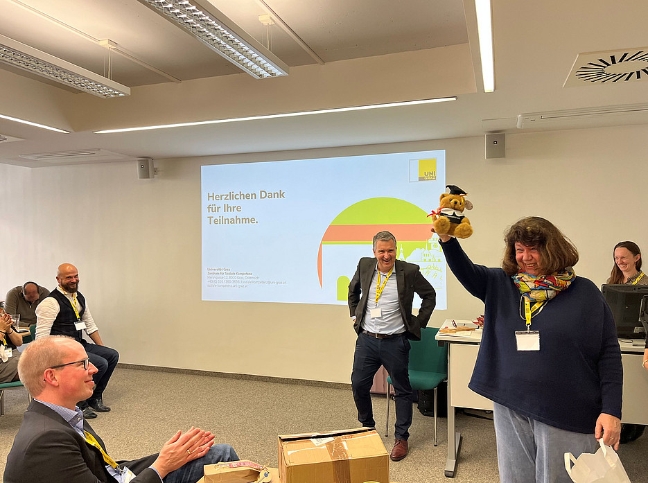 Heike Kroepke mit Teddy ©Katharina Lindner