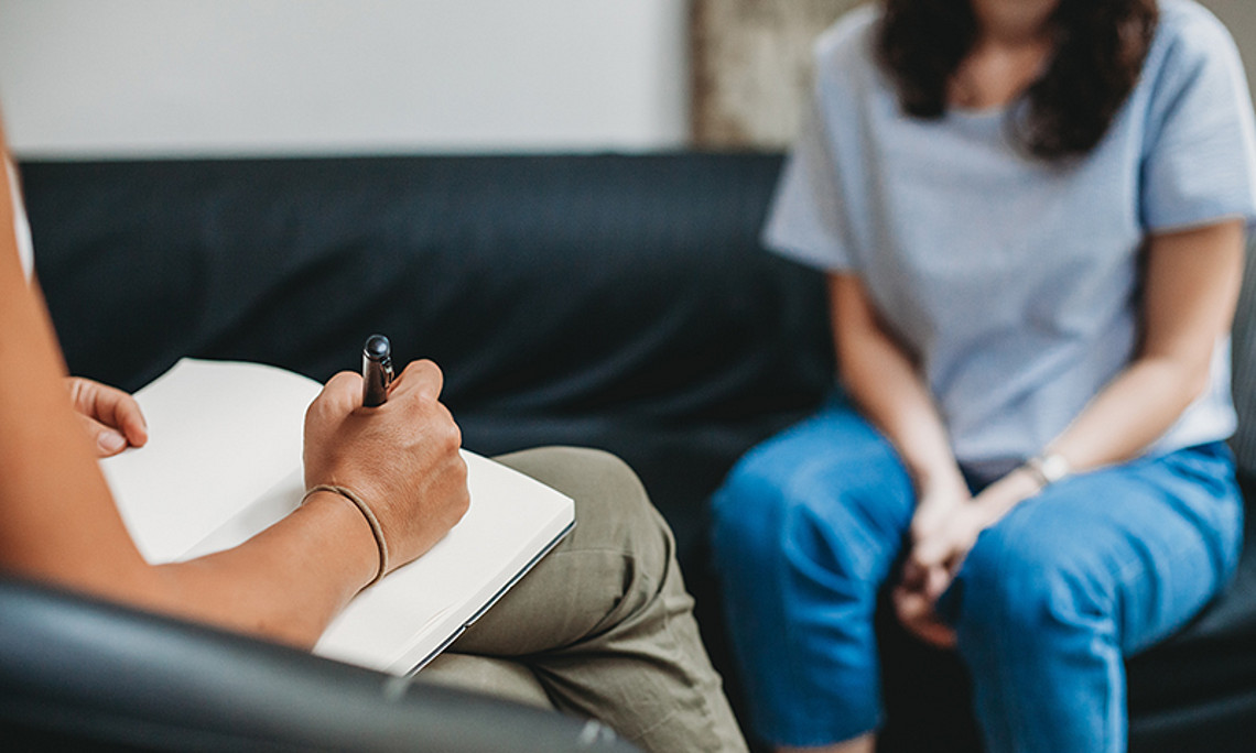 Informationen zu den anstehenden Universitätslehrgängen gibt es heuer nicht wie bisher in Präsenz, sondern online. Foto: AdobeStock/Loreanto. 
