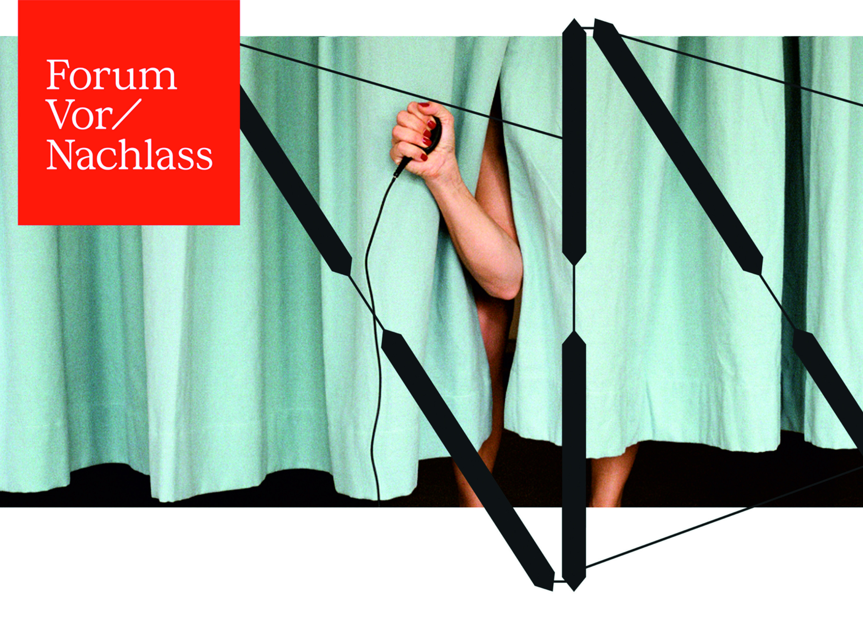 Flyer der Veranstaltung Vorhang auf! ©Foto: Martina Stapf, self in curtain, aus der Serie: „no title (self with…), 2021 | © Bildrecht, Wien 2026.