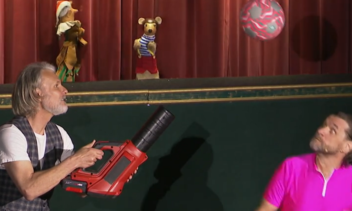 Kasperl und Pezi mit den Science Busters