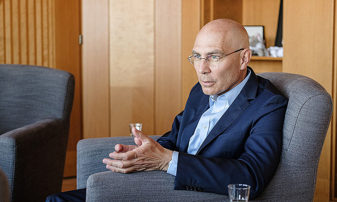 Volker Türk. Foto: Shervin Sardari, CC BY-SA 4.0 <https://creativecommons.org/licenses/by-sa/4.0>, via Wikimedia Commons