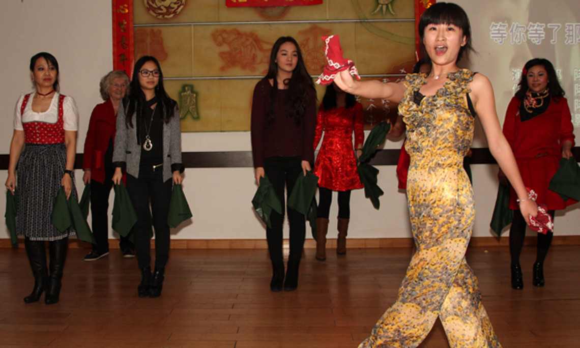 Chinesisches Neujahr: Traditionelle chinesische Tänze ...
