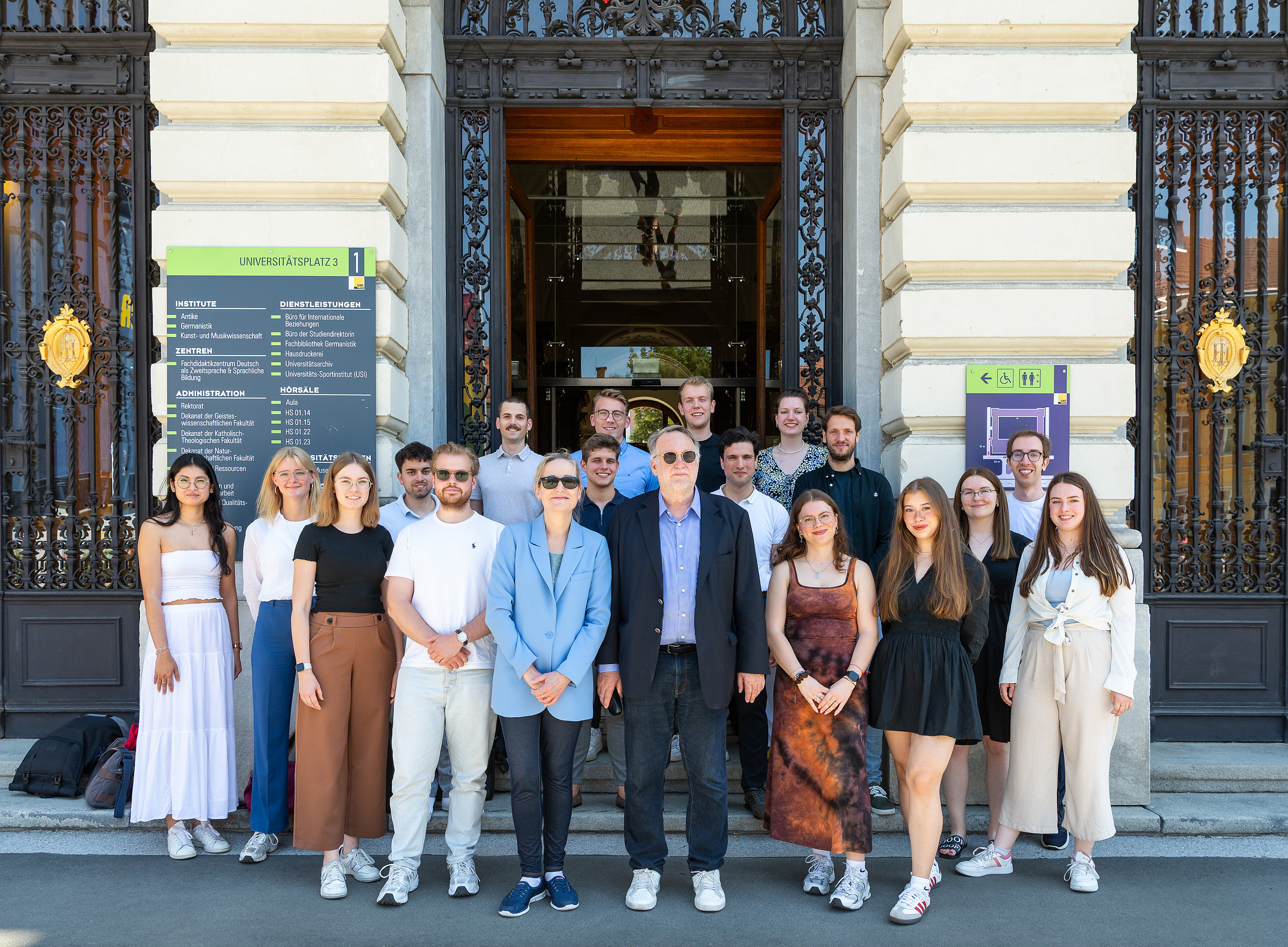 Ein Gruppenfoto der Seminarbeteiligten 