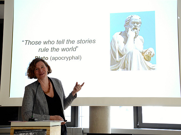 Mariana Mazzucato während des Vortrags ©Hanna Hof 