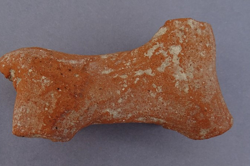 Terrakotta-Fragment aus Asomatos (Zypern)
