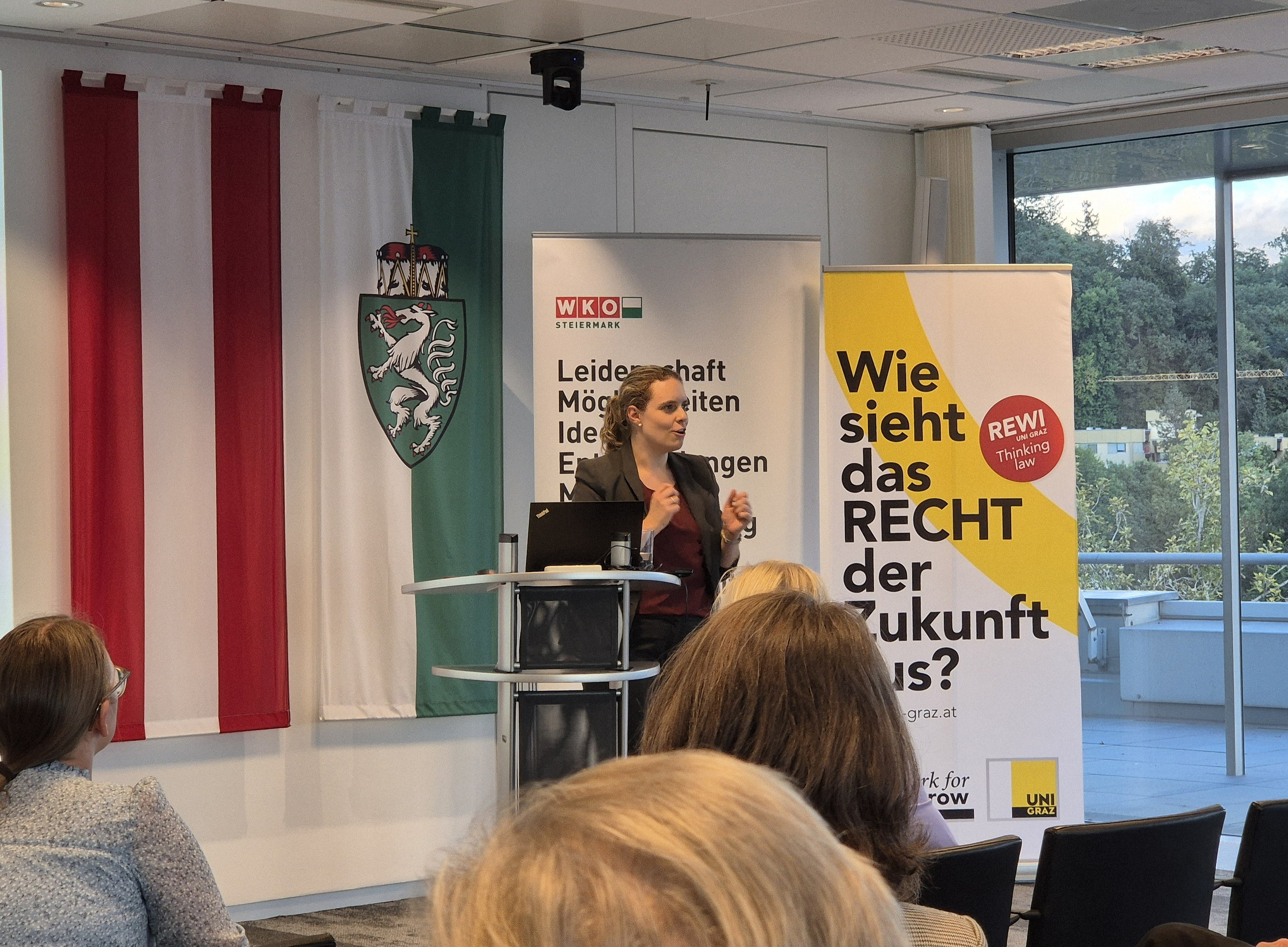 Miriam Hofer 