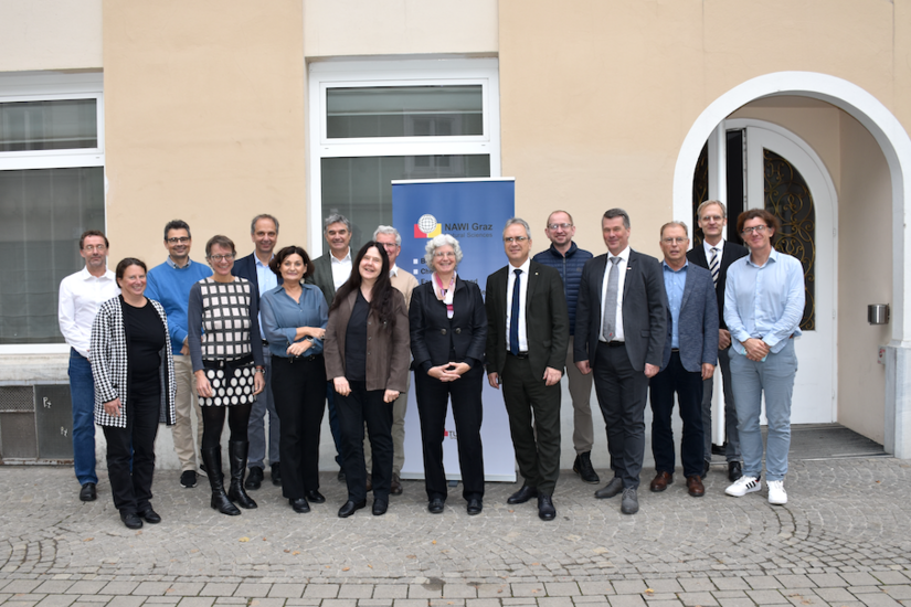 NAWI Graz SAB, NAWI Graz Steering Committee und die Rektoren beider Universitäten nach der Abschlussbesprechung. 