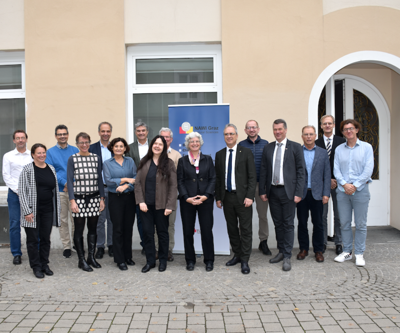 NAWI Graz SAB, NAWI Graz Steering Committee und die Rektoren beider Universitäten nach der Abschlussbesprechung. 