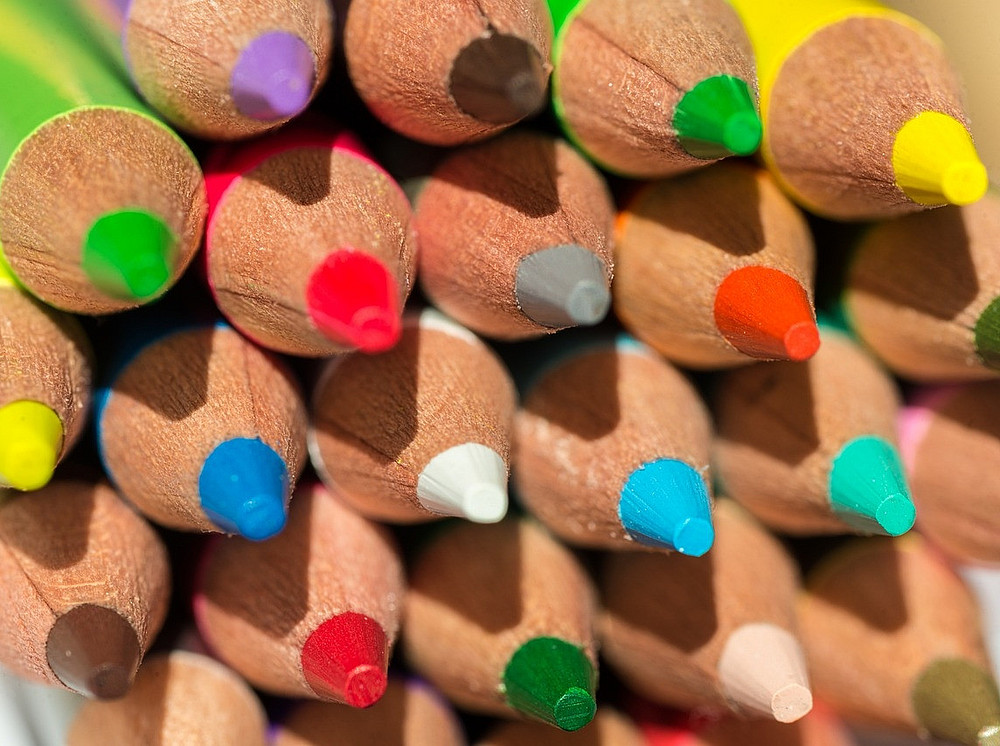 Colored pencils ©Pixabay.com/reichdernatur