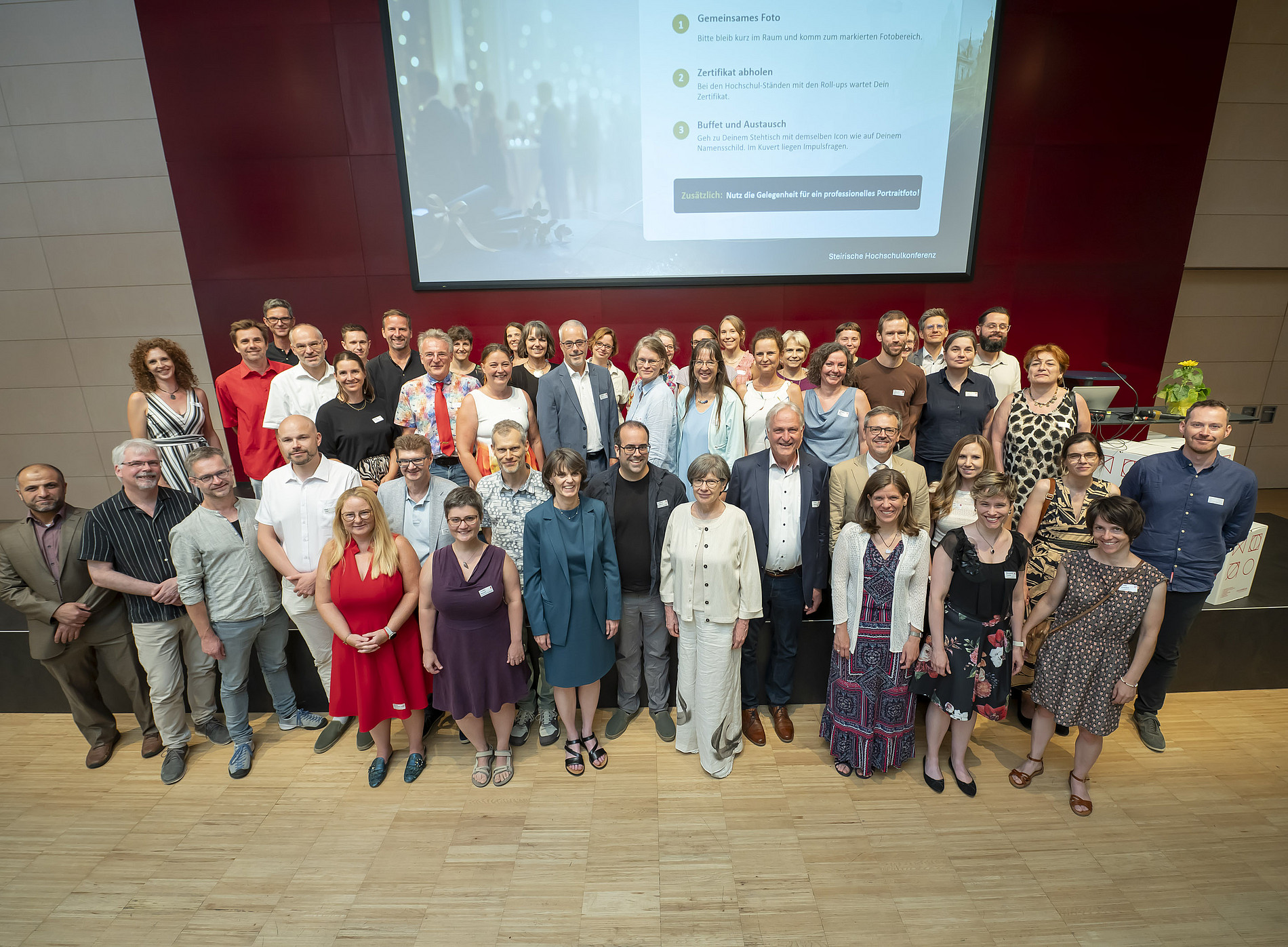 Alle Teilnehmenden des sogenannten Get-togethers am 1.7.2026 ©Foto Fischer
