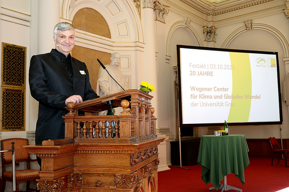 Direktor Karl Steininger führte durch den Abend ©Uni Graz/CP-PICTURES