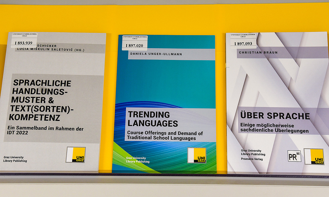 Drei Bücher eröffnen faszinierende Einblicke in die Welt der Sprache(n).