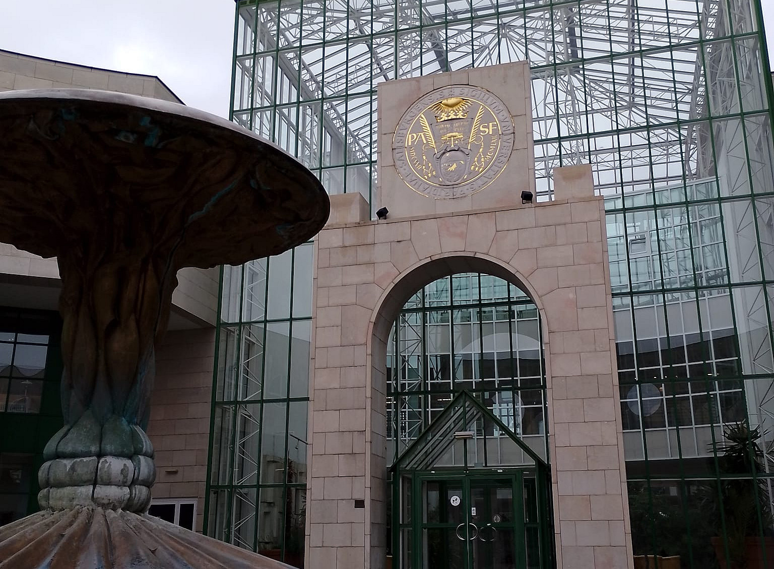 Eingang Universität Salzburg 