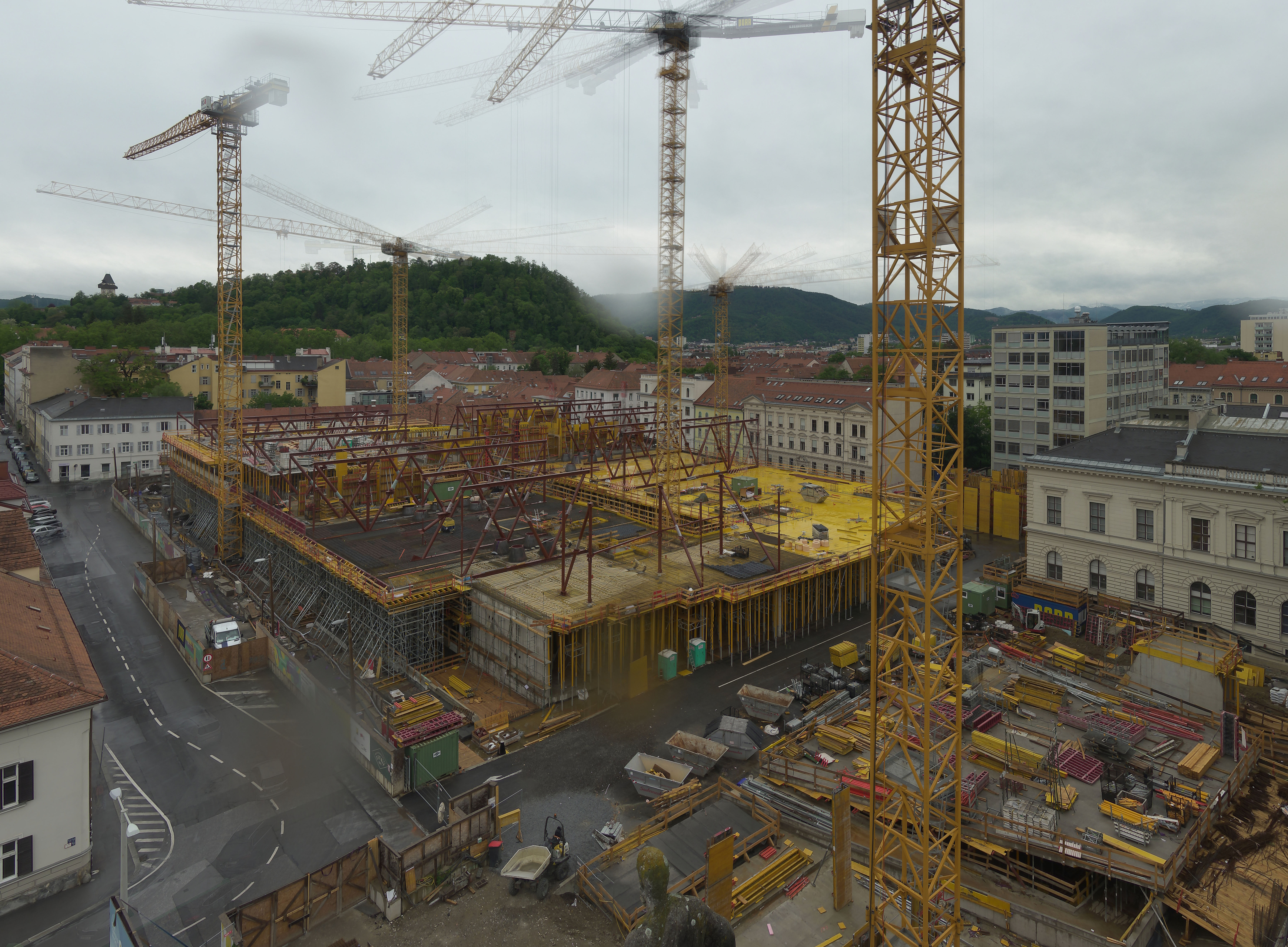 Webcam: Blick auf Baustelle vom Hauptgebäude aus 