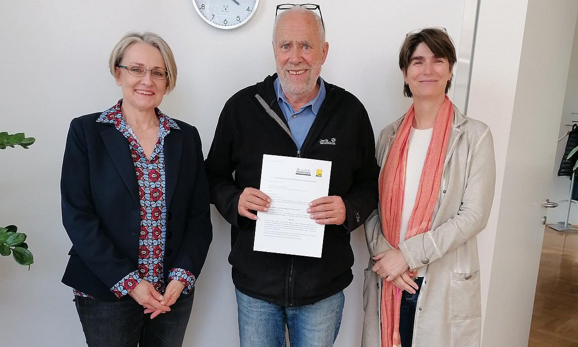 Vertragsunterzeichnung Masterstipendium