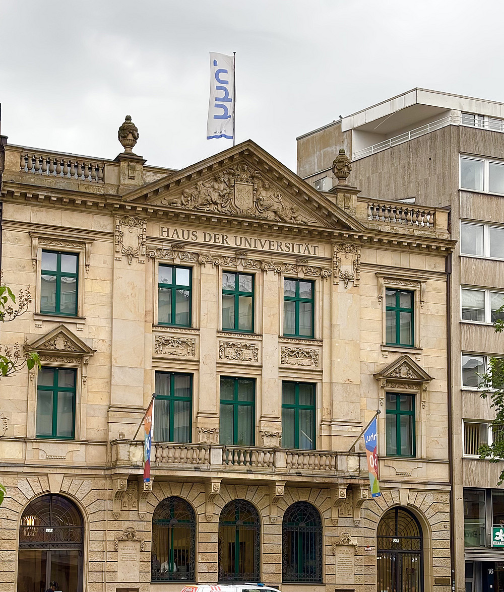 ©Rüdiger J. Seitz. Die Rechte zur Verwendung auf der Credition-Webite sind gegeben. Düsseldorf Haus der Universität {f:if(condition: 'Rüdiger J. Seitz. Die Rechte zur Verwendung auf der Credition-Webite sind gegeben.', then: '©Rüdiger J. Seitz. Die Rechte zur Verwendung auf der Credition-Webite sind gegeben.')}
