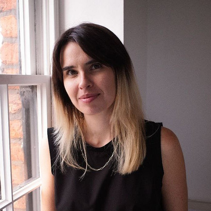 Laura Harris ©Laura Harris