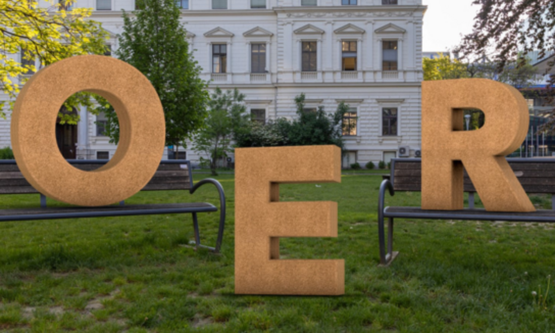 OER-Buchstaben am Campus