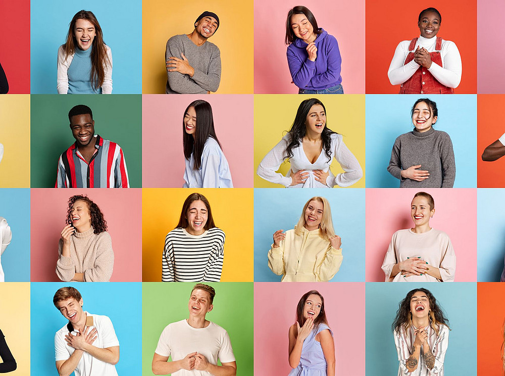 Bunte Quadrate mit verschiedenen Portraits von Personen symbolisieren das Thema der Tagung "In Sprachen wiedergeboren" ©master1305 - stock.adobe.com