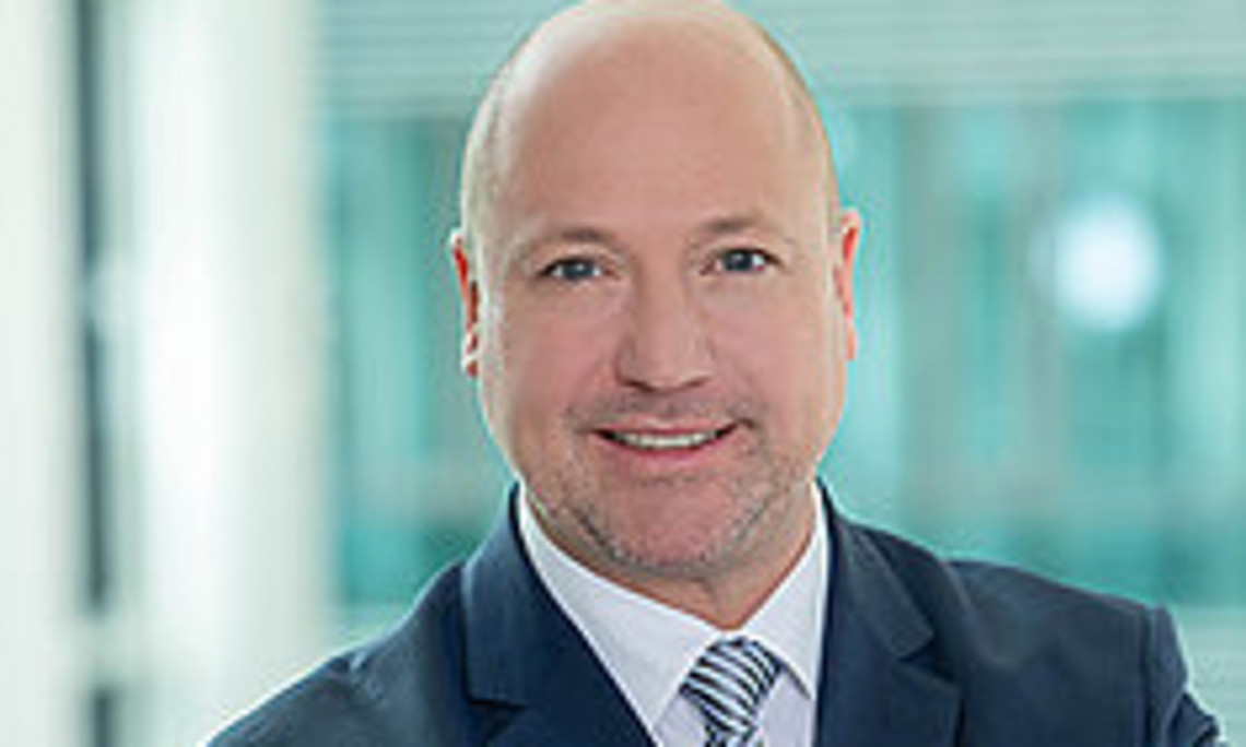 Professor. Dr. Tobias Thomas