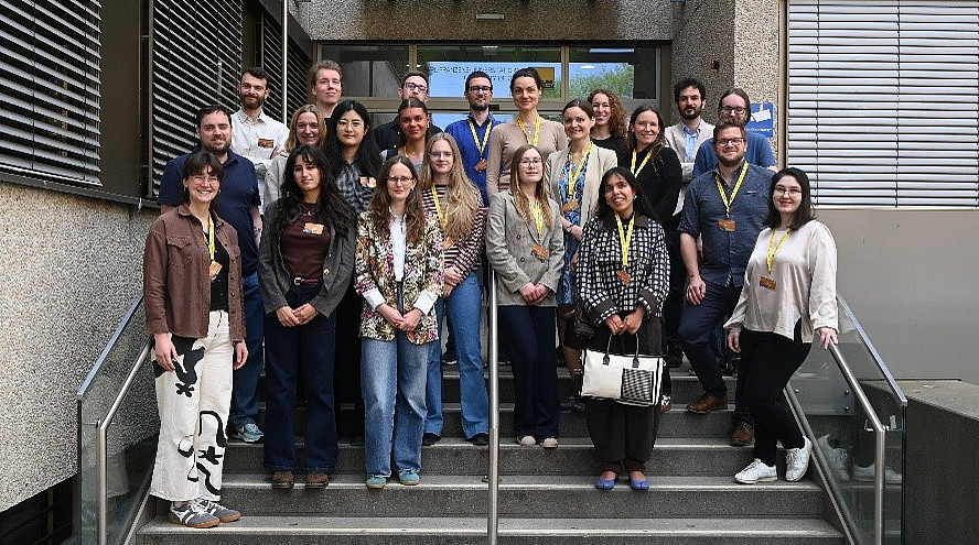 Gruppenfoto mit Jungwissenschaftler:innen ©Juliana Reinisch