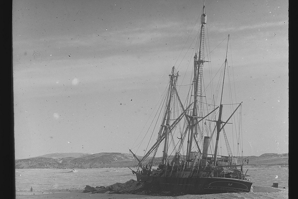 Schiff Danmark im Eis ©Uni Graz
