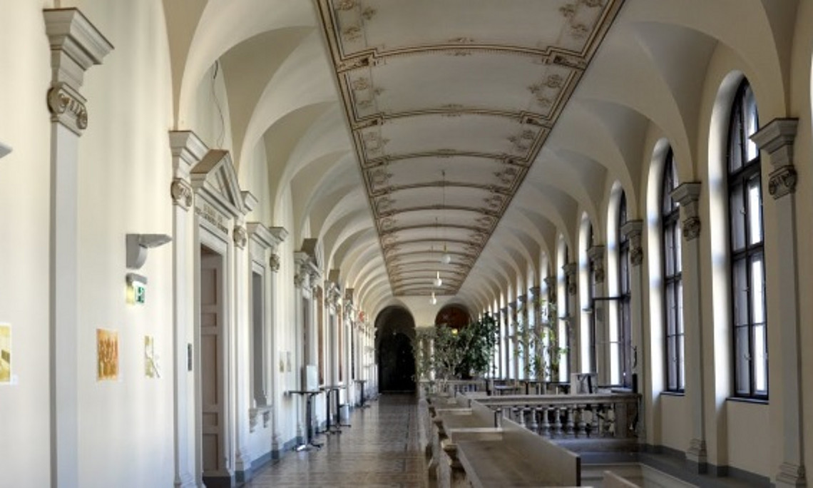 (c) University of Graz