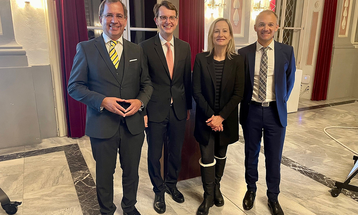 Von links: RA Hon.-Prof. Dr. Gernot Murko, Univ.-Prof. Dr. Stefan Perner, Univ.-Prof.in Dr.in Bettina Nunner-Krautgasser, Dr. Georg Aichinger (Foto: Uni Graz/T. Perner)