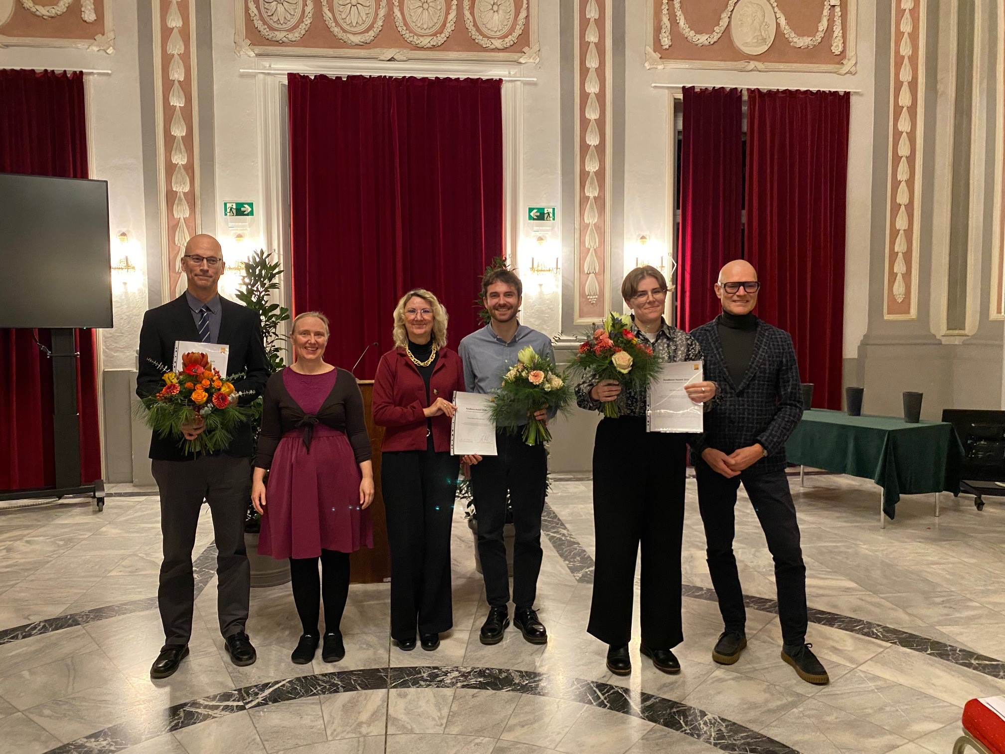 Preisträger:innen mit Betreuer:innen 