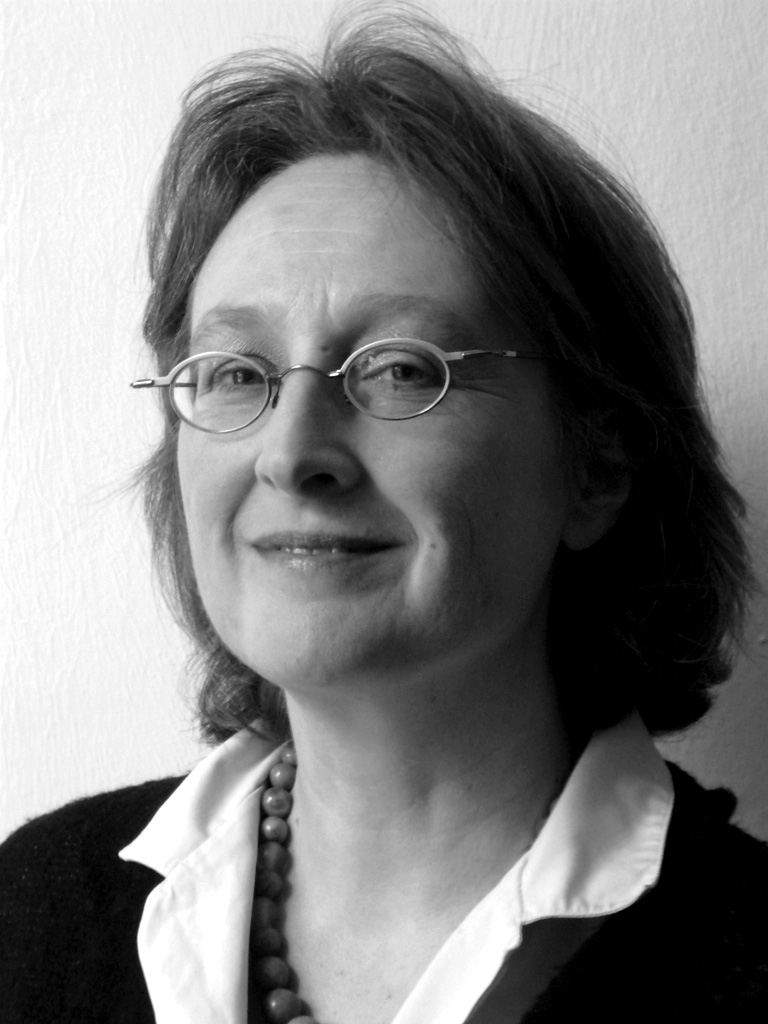 Dr. Katharina Eisch-Angus 
