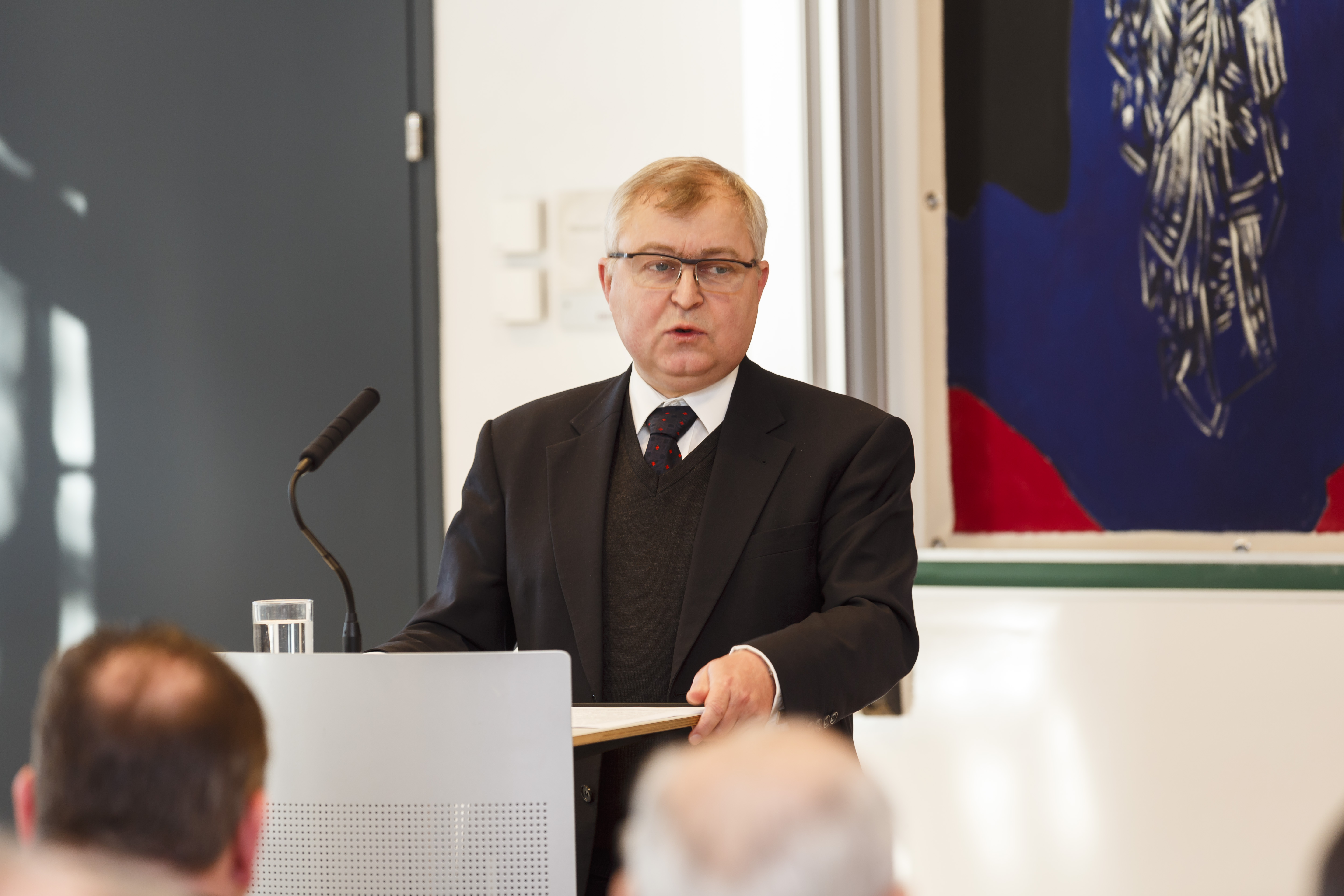 Gratulation, Johann Hirnsperger, Universitätszentrum Theologie ©Sonntagsblatt