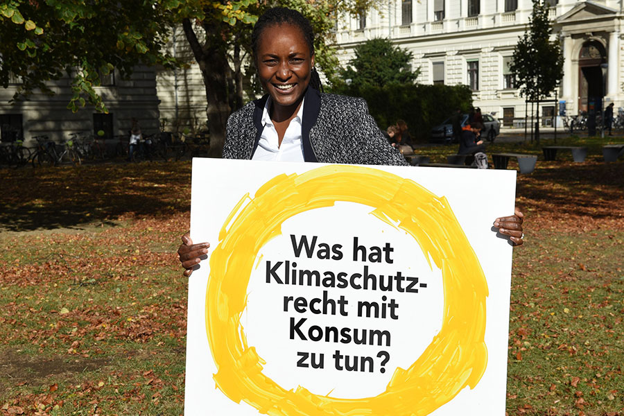 Lydia Omuko‐Jung aus Kenia untersucht im DK Kimawandel rechtliche Aspekte konsumbasierter Instrumente zur Minderung des Klimawandels. Foto: Uni Graz/Pichler ©Uni Graz/Pichler